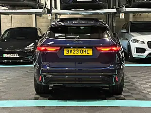 Used 2023 Jaguar F-Pace R-Dynamic Se Black Blue - Interior and Exterior details 8