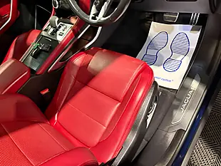 Used 2023 Jaguar F-Pace R-Dynamic Se Black Blue - Interior and Exterior details 13