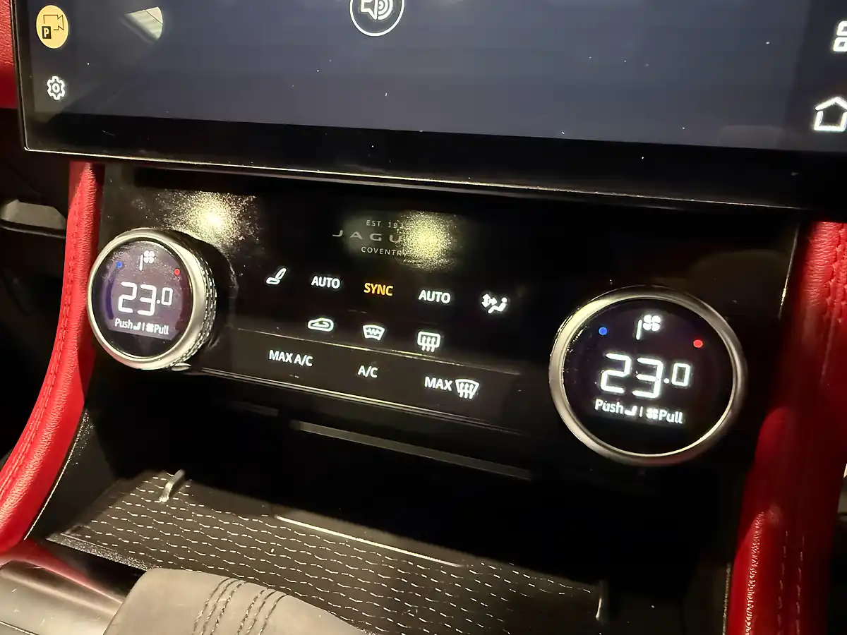 Used 2023 Jaguar F-Pace R-Dynamic Se Black Blue - Interior and Exterior details 19