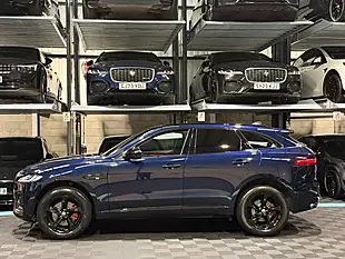 Used 2023 Jaguar F-Pace R-Dynamic Se Black Blue - Interior and Exterior details 6