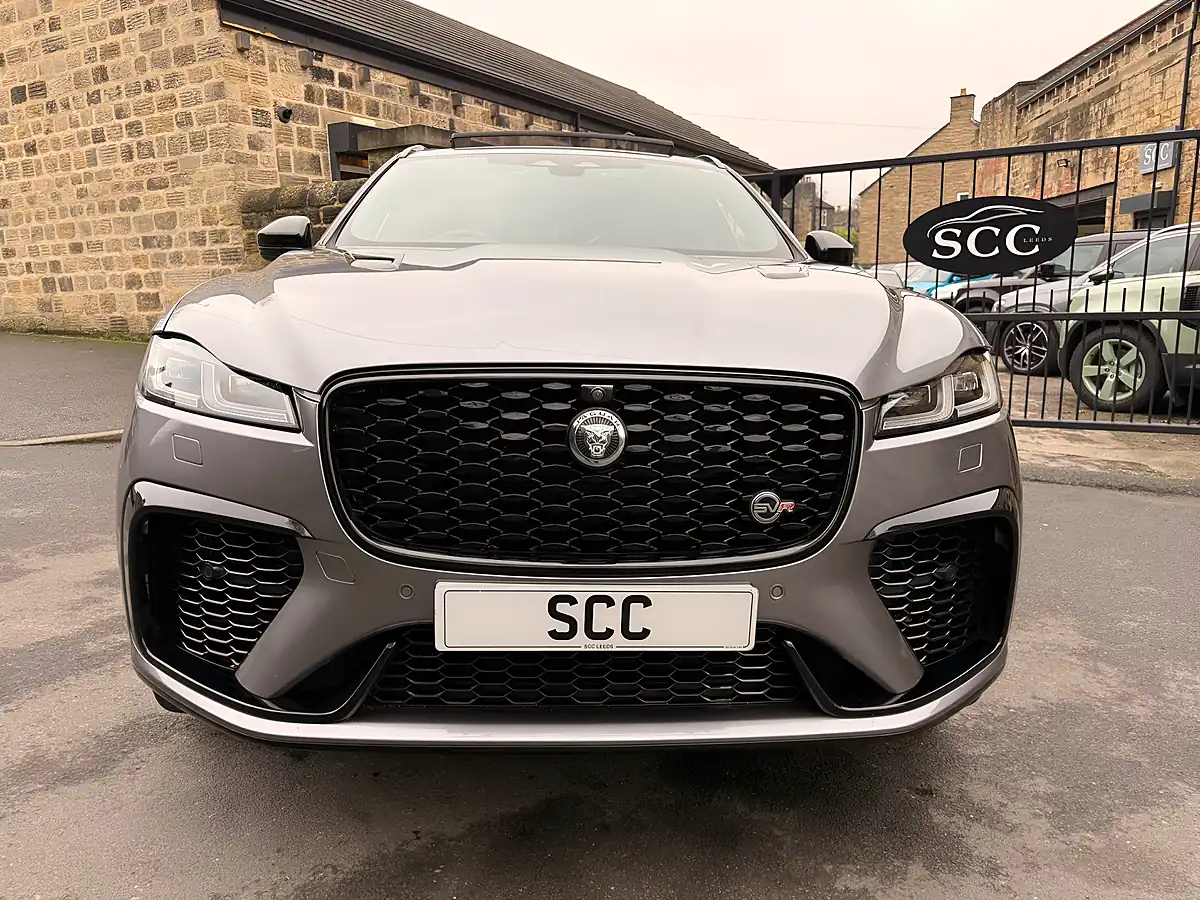 Used 2023 Jaguar F-Pace Svr Eiger Grey - Interior and Exterior details 4