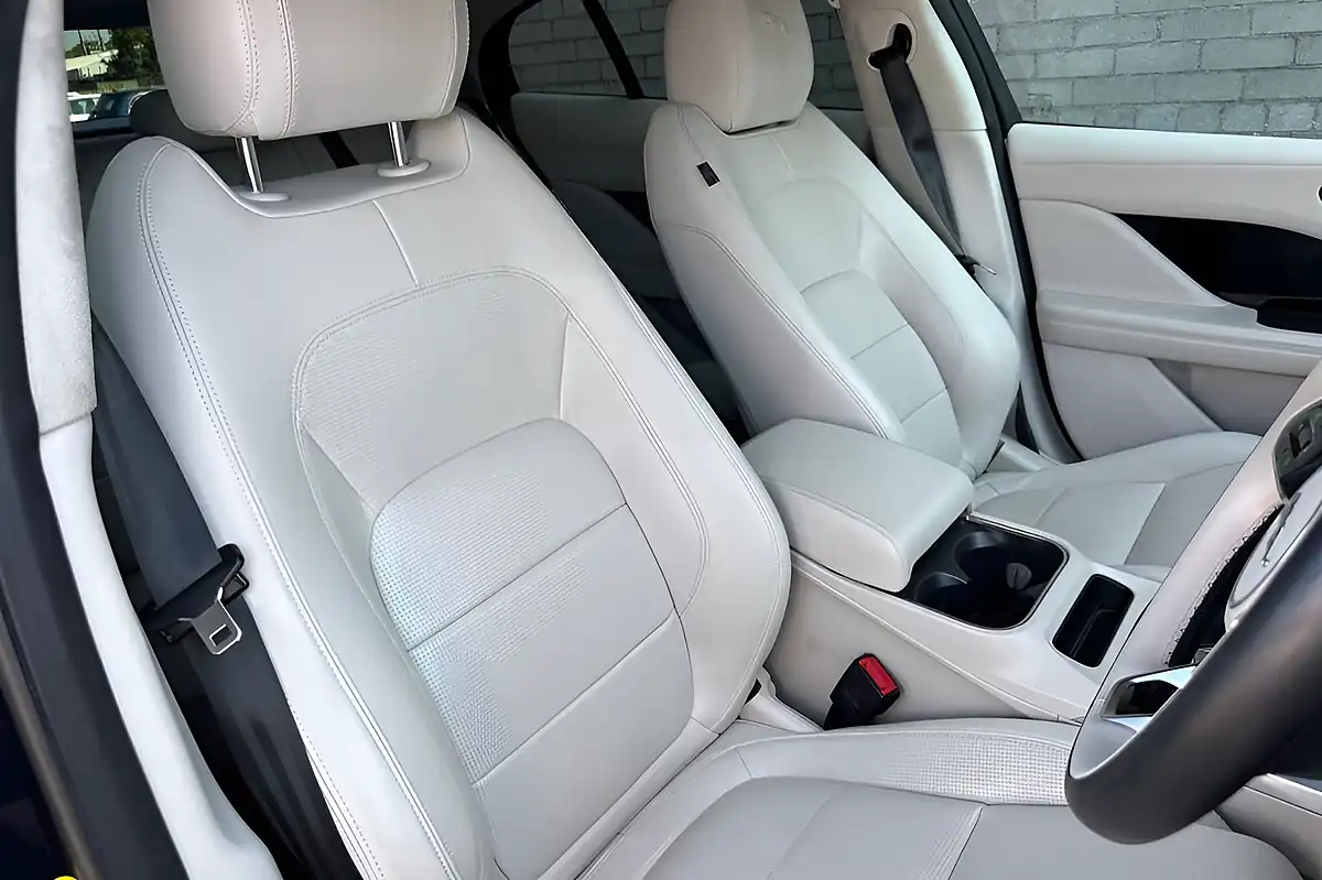 Used 2023 Jaguar I-Pace R-Dynamic Hse Black Portofino Blue - Interior and Exterior details 18