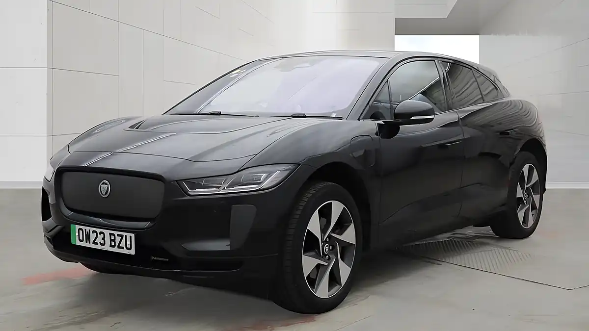 Used 2023 Jaguar I-Pace R-Dynamic Se Black - Interior and Exterior details 4
