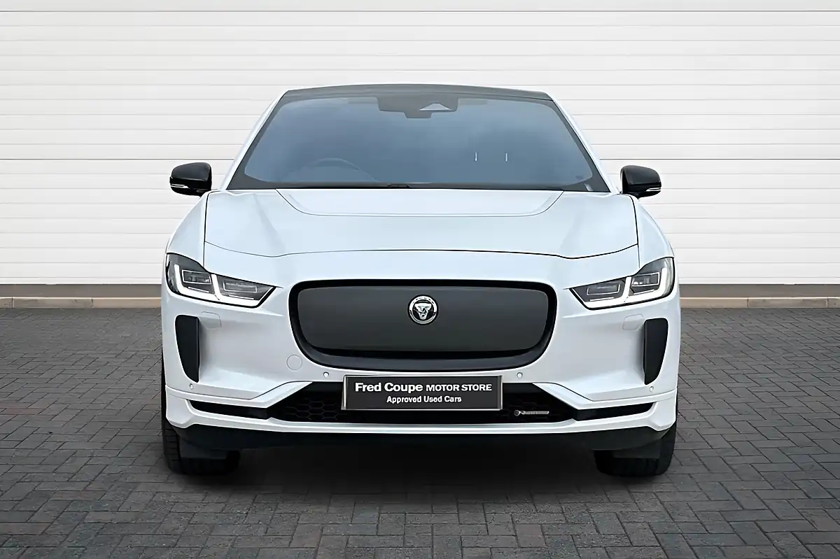 Used 2023 Jaguar I-Pace R-Dynamic Se Black Ostuni Pearl White - Interior and Exterior details 8