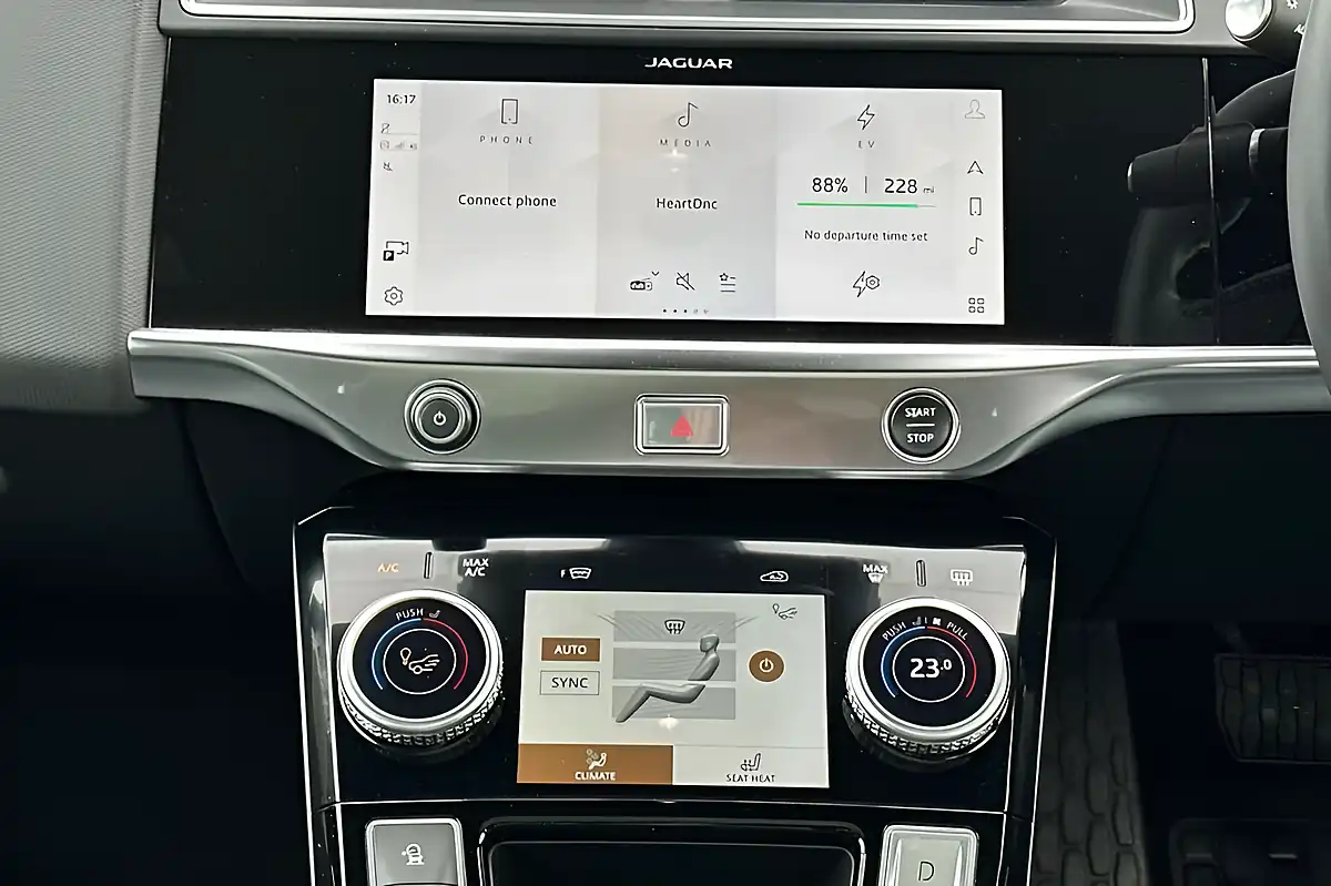 Used 2023 Jaguar I-Pace R-Dynamic Se Black Ostuni Pearl White - Interior and Exterior details 12
