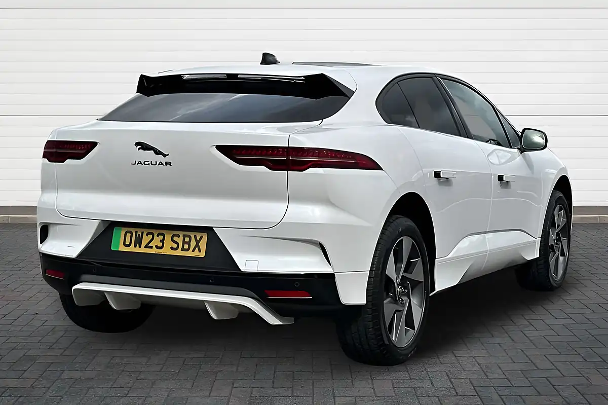Used 2023 Jaguar I-Pace R-Dynamic Se Black Ostuni Pearl White - Interior and Exterior details 3