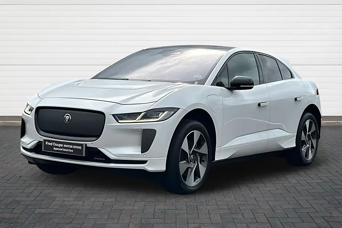 Used 2023 Jaguar I-Pace R-Dynamic Se Black Ostuni Pearl White - Interior and Exterior details 7