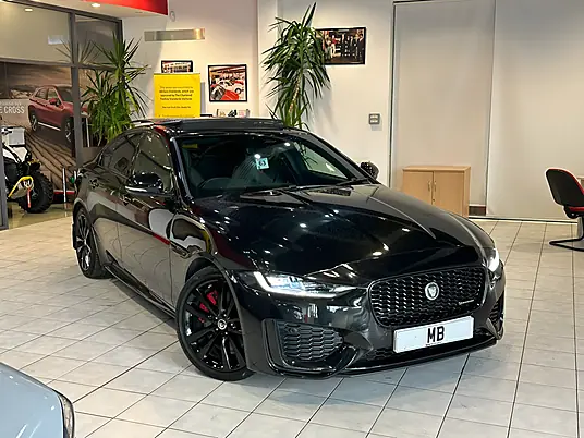 2023 Jaguar XE R-Dynamic SE D200