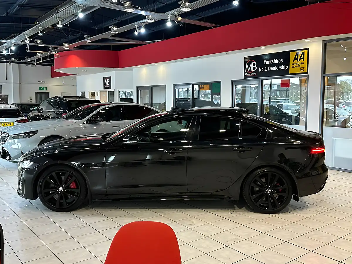 Used 2023 Jaguar Xe R-Dynamic Se Black Black - Interior and Exterior details 10