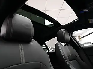 Used 2023 Jaguar Xe R-Dynamic Se Santorini Black - Interior and Exterior details 3