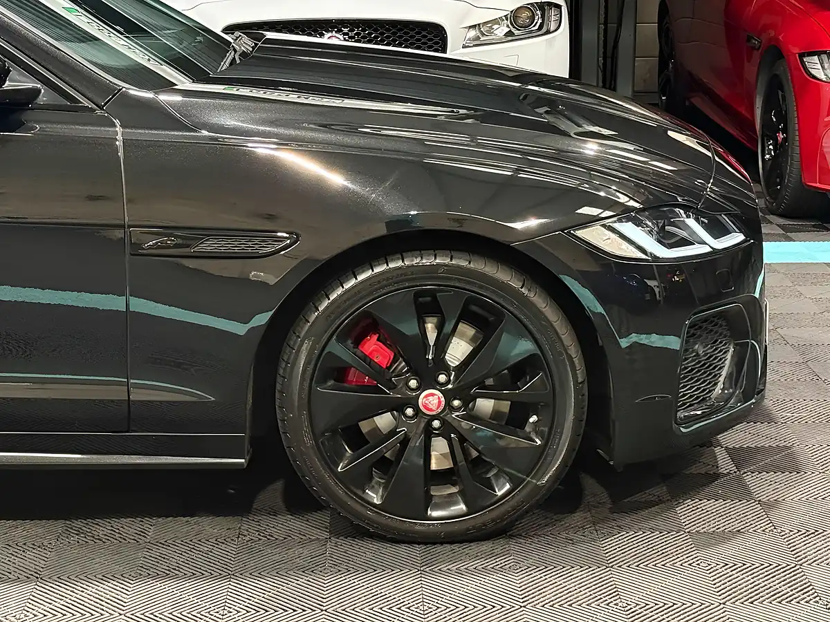 Used 2023 Jaguar Xf R-Dynamic Black Black - Interior and Exterior details 13