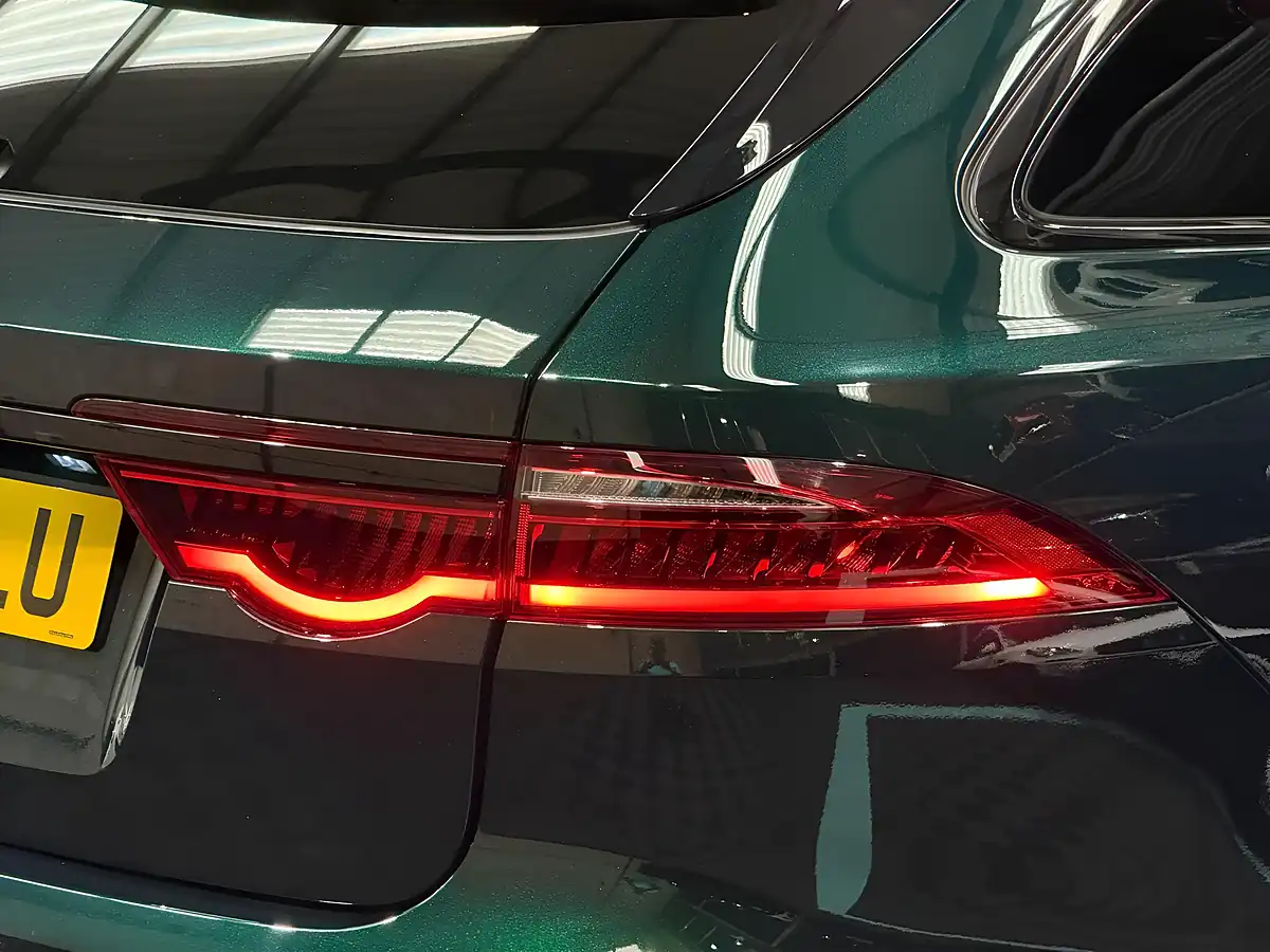 Used 2023 Jaguar Xf R-Dynamic Se Black Sportbrake British Racing Green - Interior and Exterior details 11