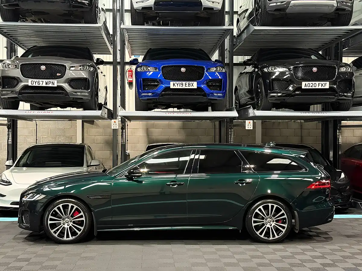 Used 2023 Jaguar Xf R-Dynamic Se Black Sportbrake British Racing Green - Interior and Exterior details 6
