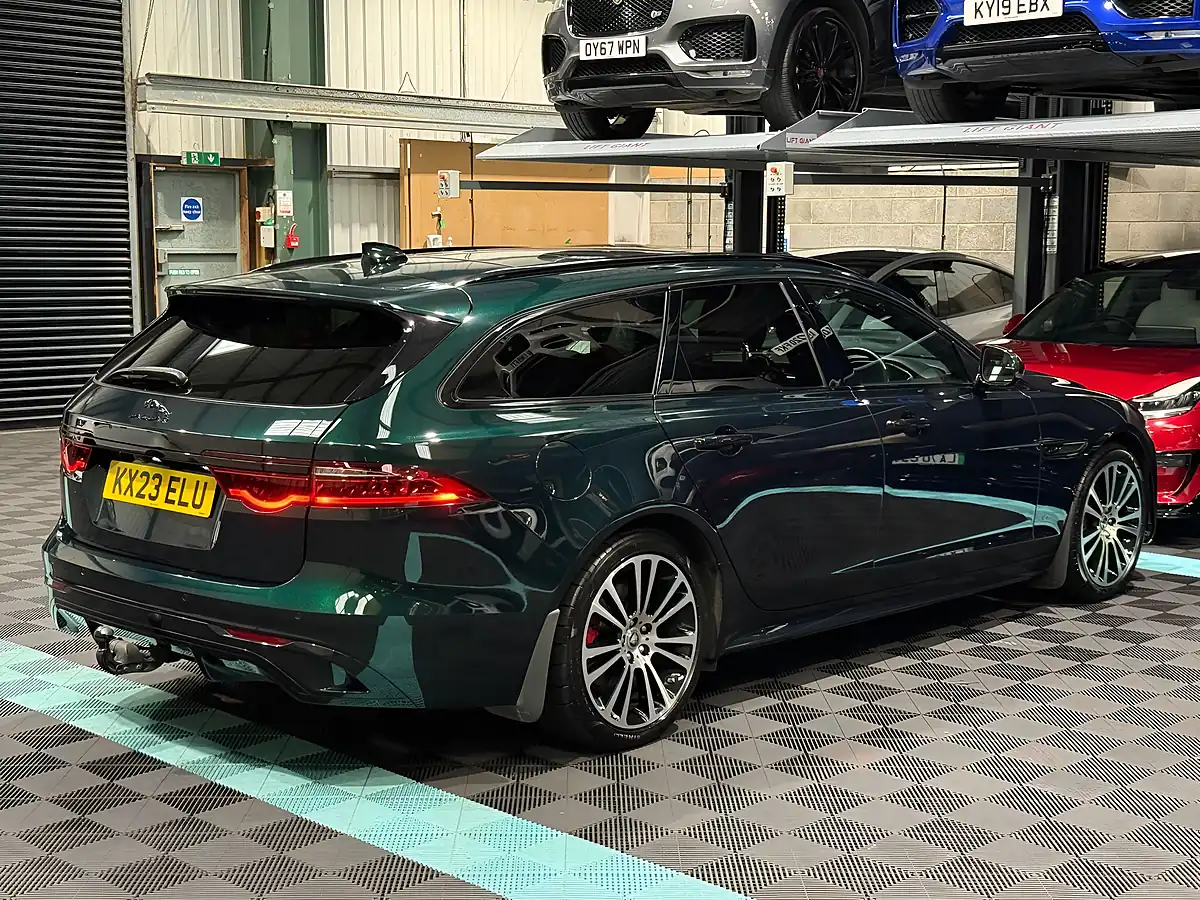 Used 2023 Jaguar Xf R-Dynamic Se Black Sportbrake British Racing Green - Interior and Exterior details 9