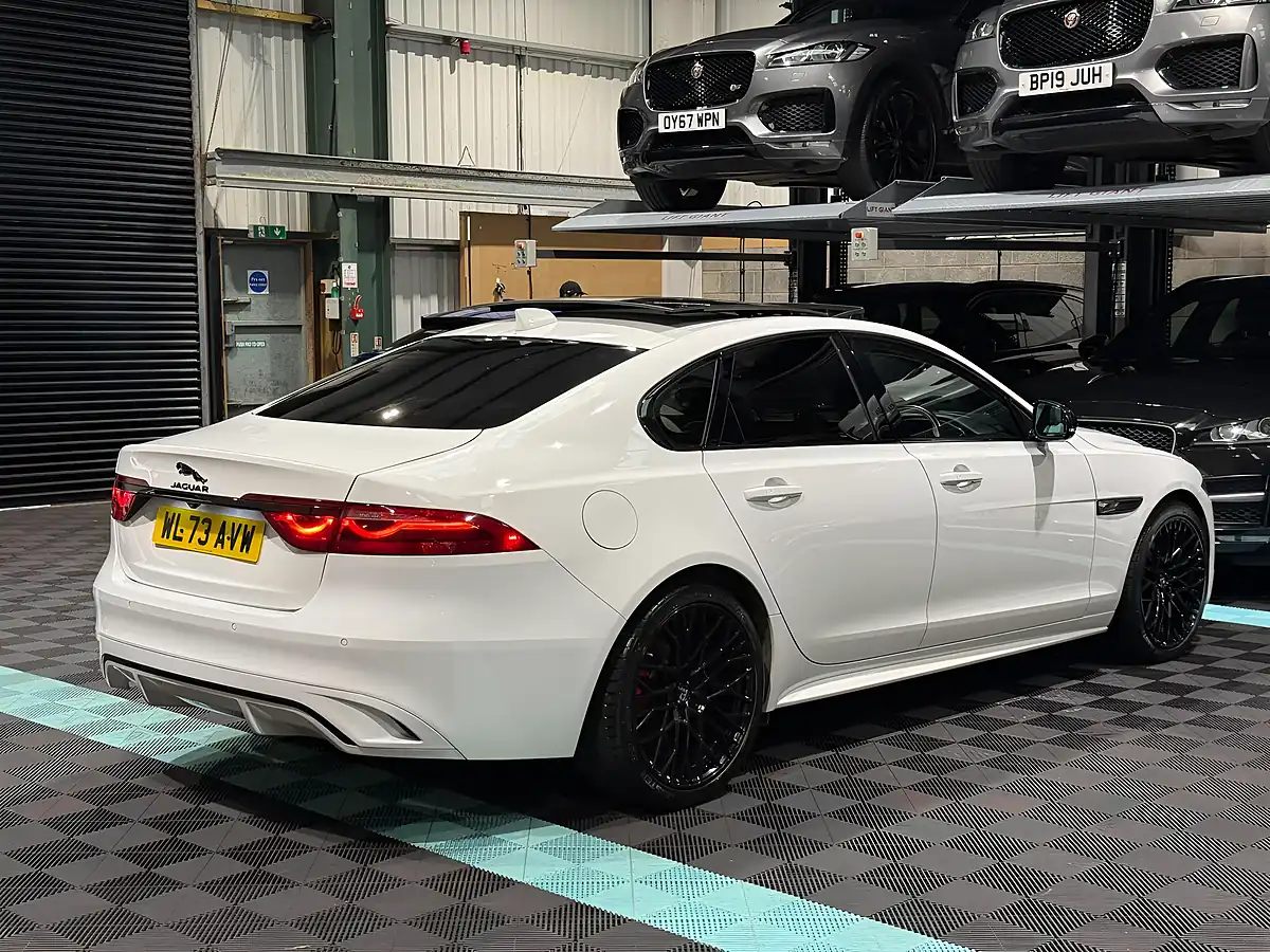 Used 2023 Jaguar Xf R-Dynamic Se Black White - Interior and Exterior details 9