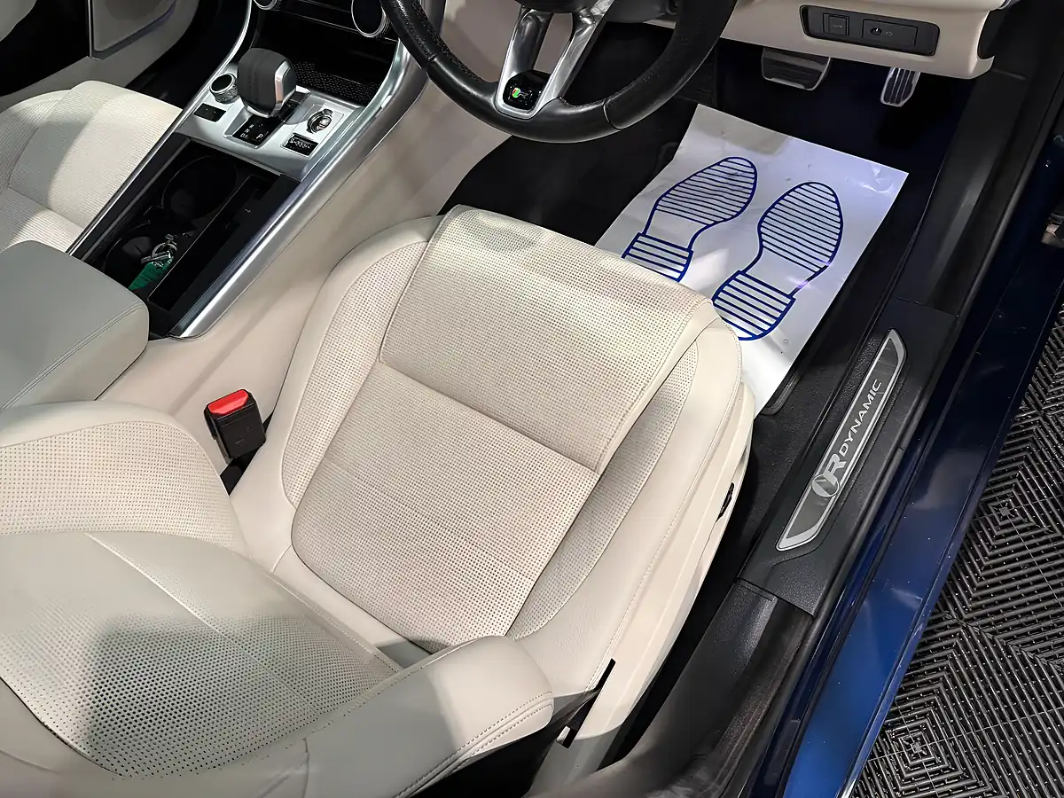 Used 2023 Jaguar Xf R-Dynamic Se Sportbrake Blue - Interior and Exterior details 12