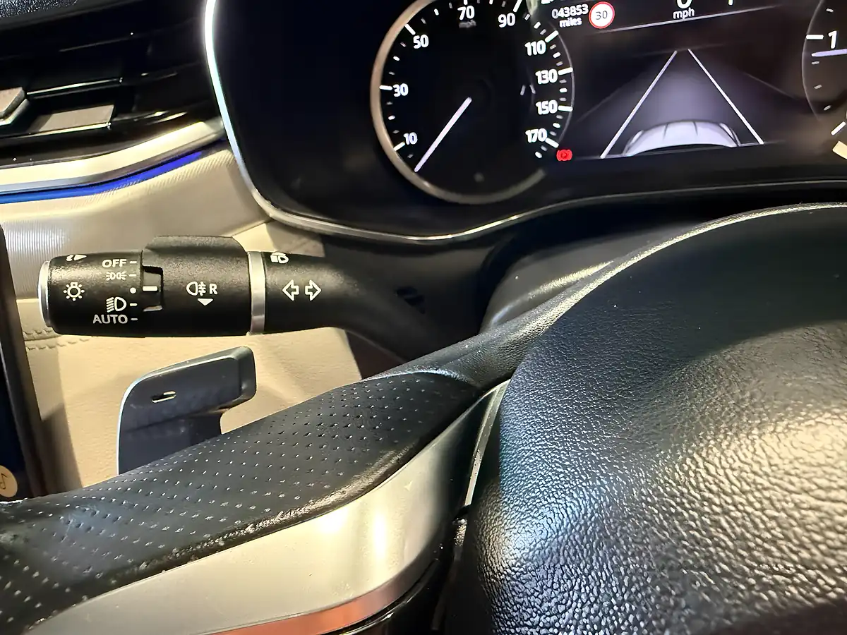 Used 2023 Jaguar Xf R-Dynamic Se Sportbrake Blue - Interior and Exterior details 17