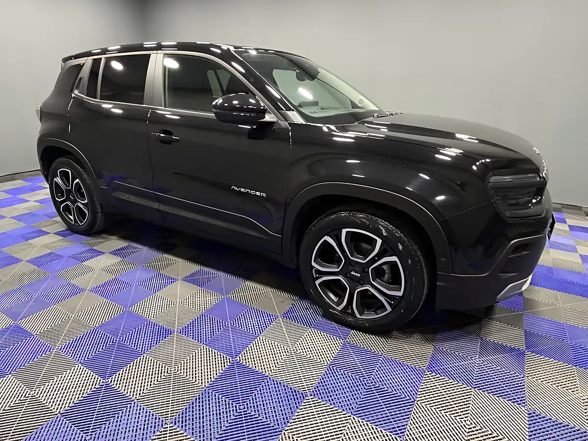 Used 2023 Jeep Avenger 1st Edition Black - Interior and Exterior details 4