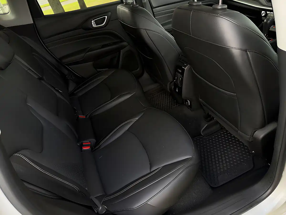 Used 2023 Jeep Compass S Black - Interior and Exterior details 11