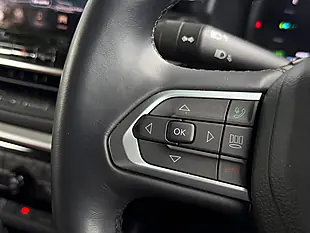 Used 2023 Jeep Compass S Black - Interior and Exterior details 17