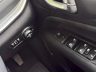 Used 2023 Jeep Compass S Black - Interior and Exterior details 18