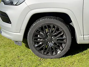 Used 2023 Jeep Compass S Black - Interior and Exterior details 8