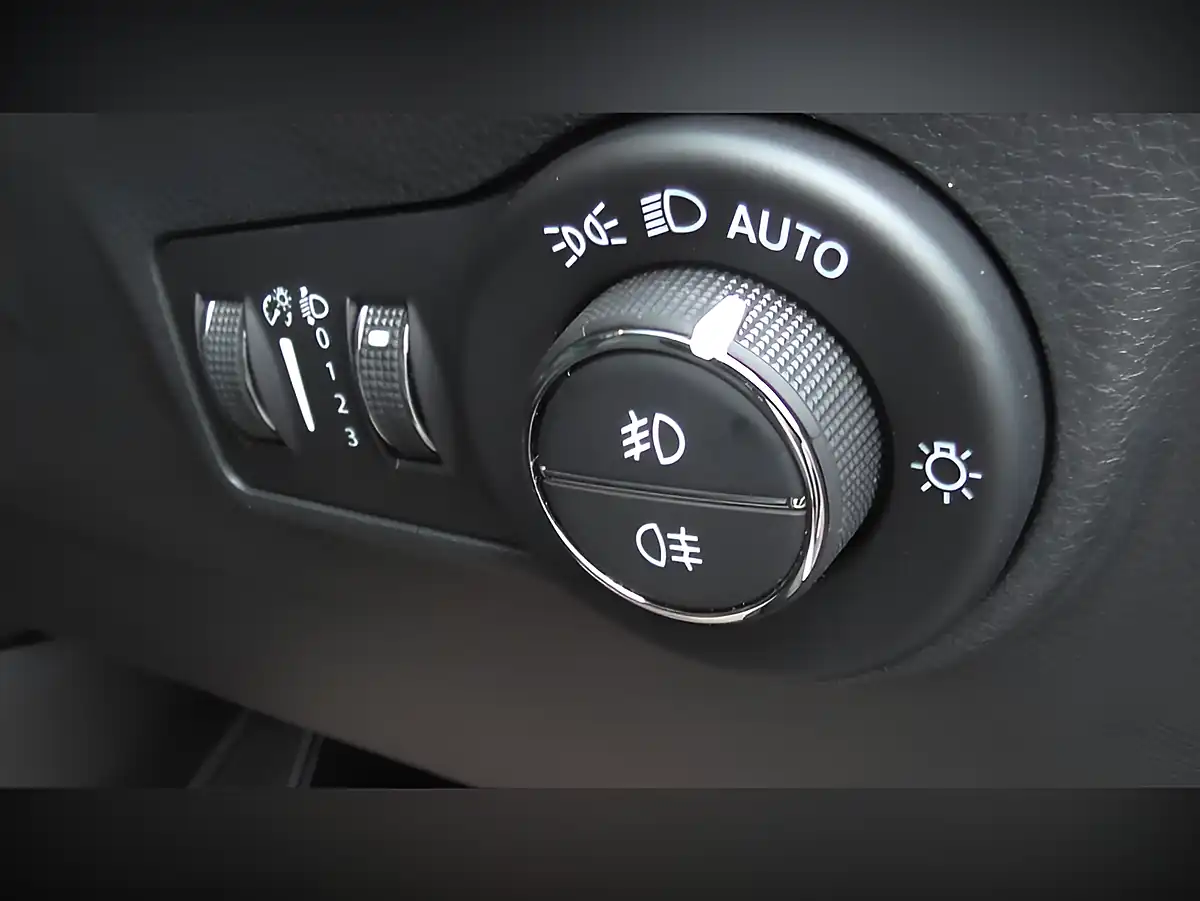 Used 2023 Jeep Compass S Black - Interior and Exterior details 10