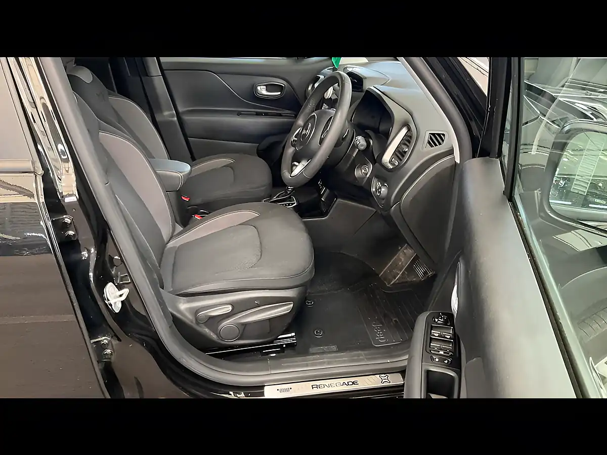 Used 2023 Jeep Renegade Limited Black - Interior and Exterior details 11