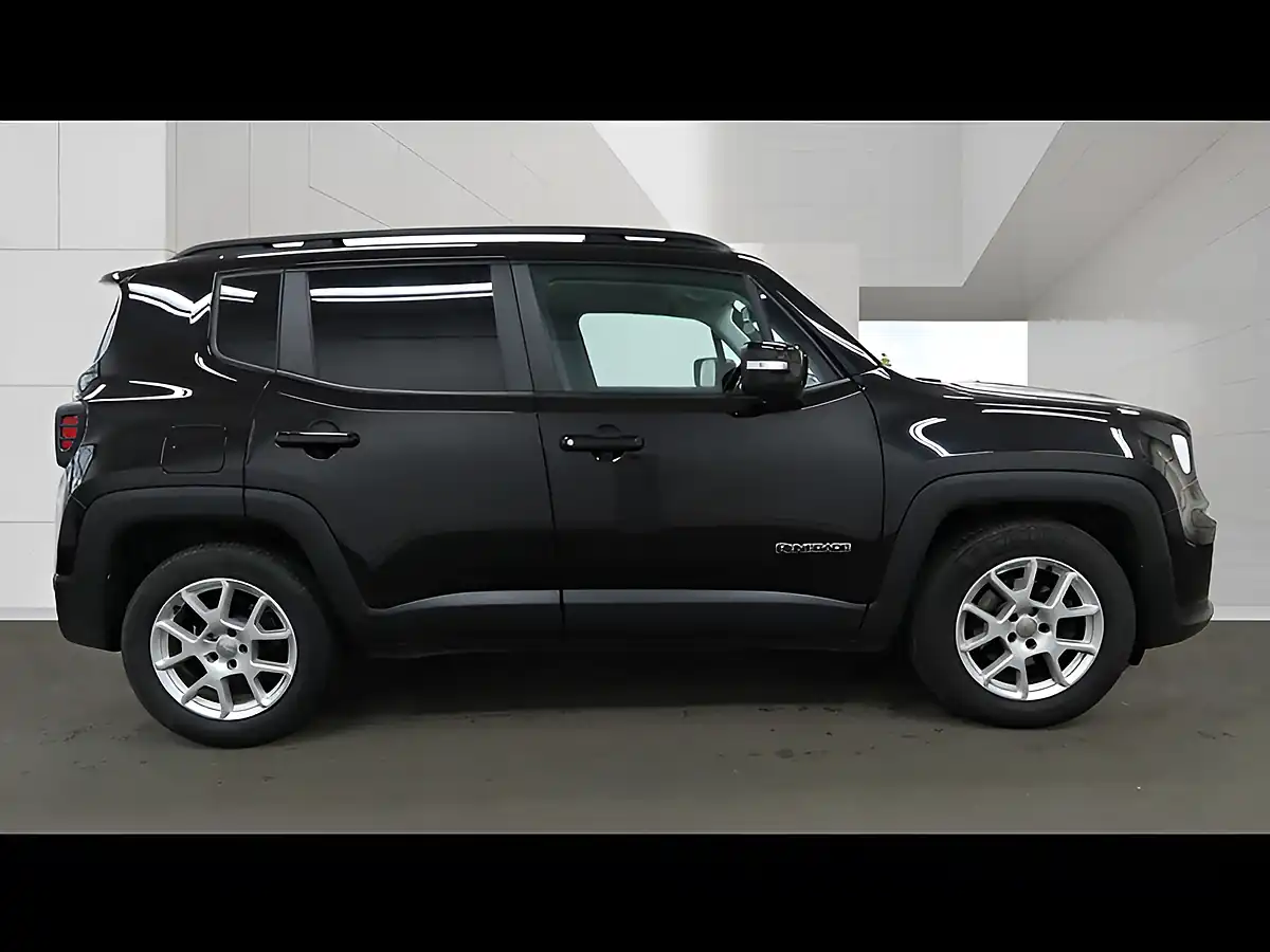 Used 2023 Jeep Renegade Limited Black - Interior and Exterior details 18