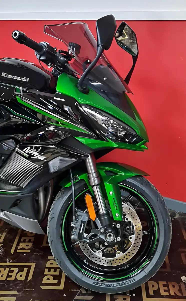 Used 2023 Kawasaki Ninja 1000 Sx Green - Interior and Exterior details 12