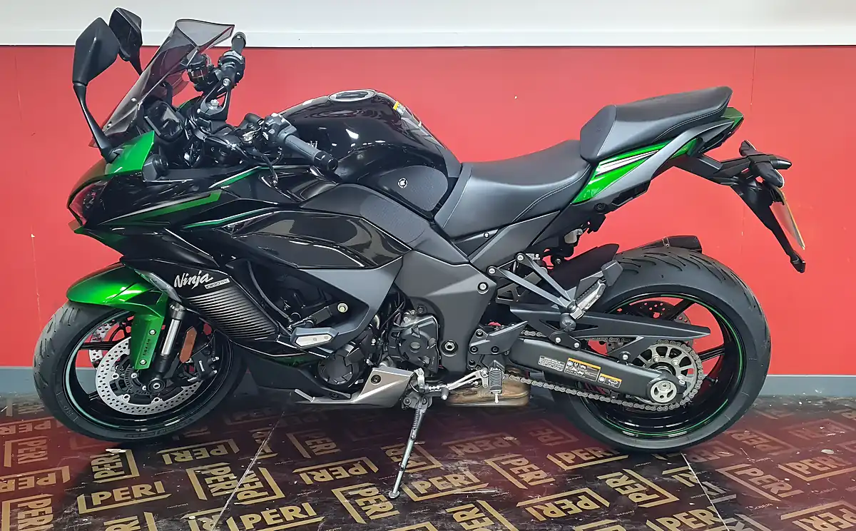 Used 2023 Kawasaki Ninja 1000 Sx Green - Interior and Exterior details 4