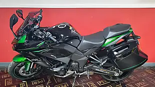 Used 2023 Kawasaki Ninja 1000 Sx Green - Interior and Exterior details 6