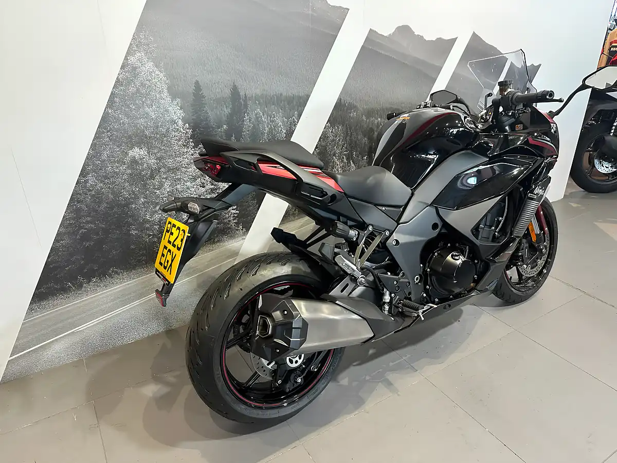 Used 2023 Kawasaki Ninja 1000 Sx Red and Black Metallic - Interior and Exterior details 3