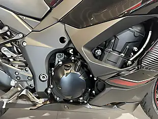 Used 2023 Kawasaki Ninja 1000 Sx Red and Black Metallic - Interior and Exterior details 5