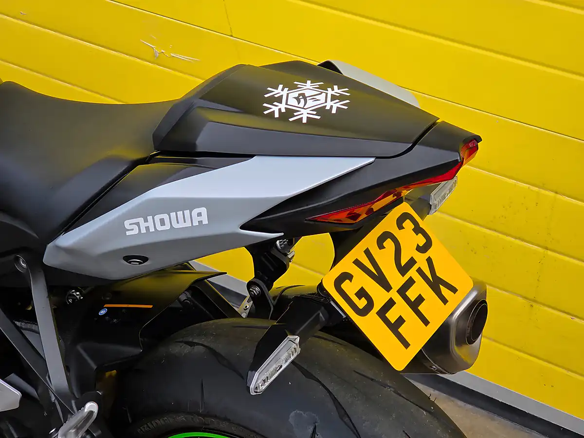 Used 2023 Kawasaki Ninja ZX-10R Performance Edition Black - Interior and Exterior details 11