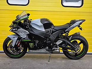 Used 2023 Kawasaki Ninja ZX-10R Performance Edition Black - Interior and Exterior details 5