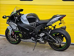 Used 2023 Kawasaki Ninja ZX-10R Performance Edition Black - Interior and Exterior details 6