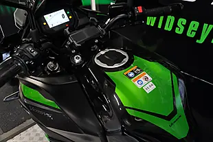 Used 2023 Kawasaki Versys 650 Green - Interior and Exterior details 10