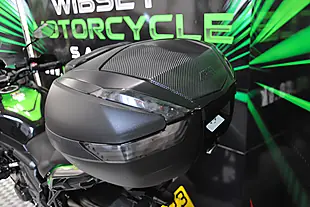 Used 2023 Kawasaki Versys 650 Green - Interior and Exterior details 11