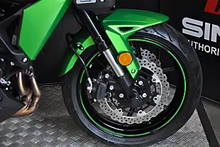 Used 2023 Kawasaki Versys 650 Green - Interior and Exterior details 18