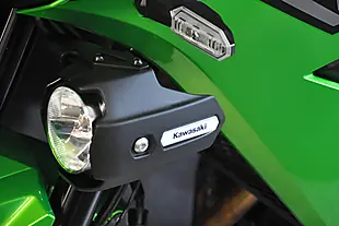Used 2023 Kawasaki Versys 650 Green - Interior and Exterior details 4