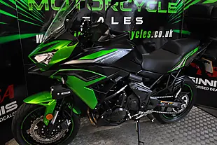 Used 2023 Kawasaki Versys 650 Green - Interior and Exterior details 5