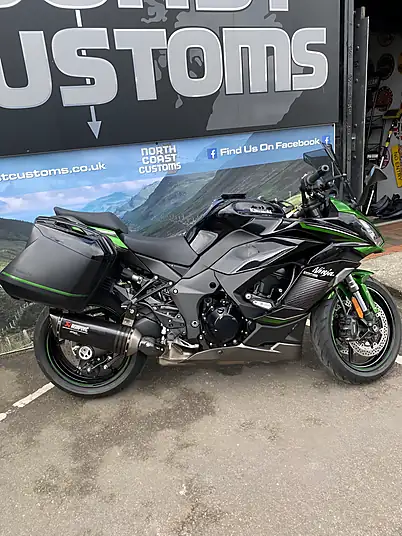 2023 Kawasaki Z1000SX Performance