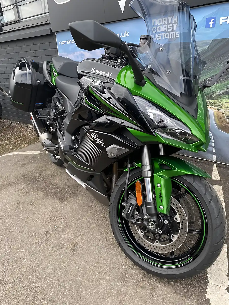 Used 2023 Kawasaki Z1000SX Performance - Interior and Exterior details 2
