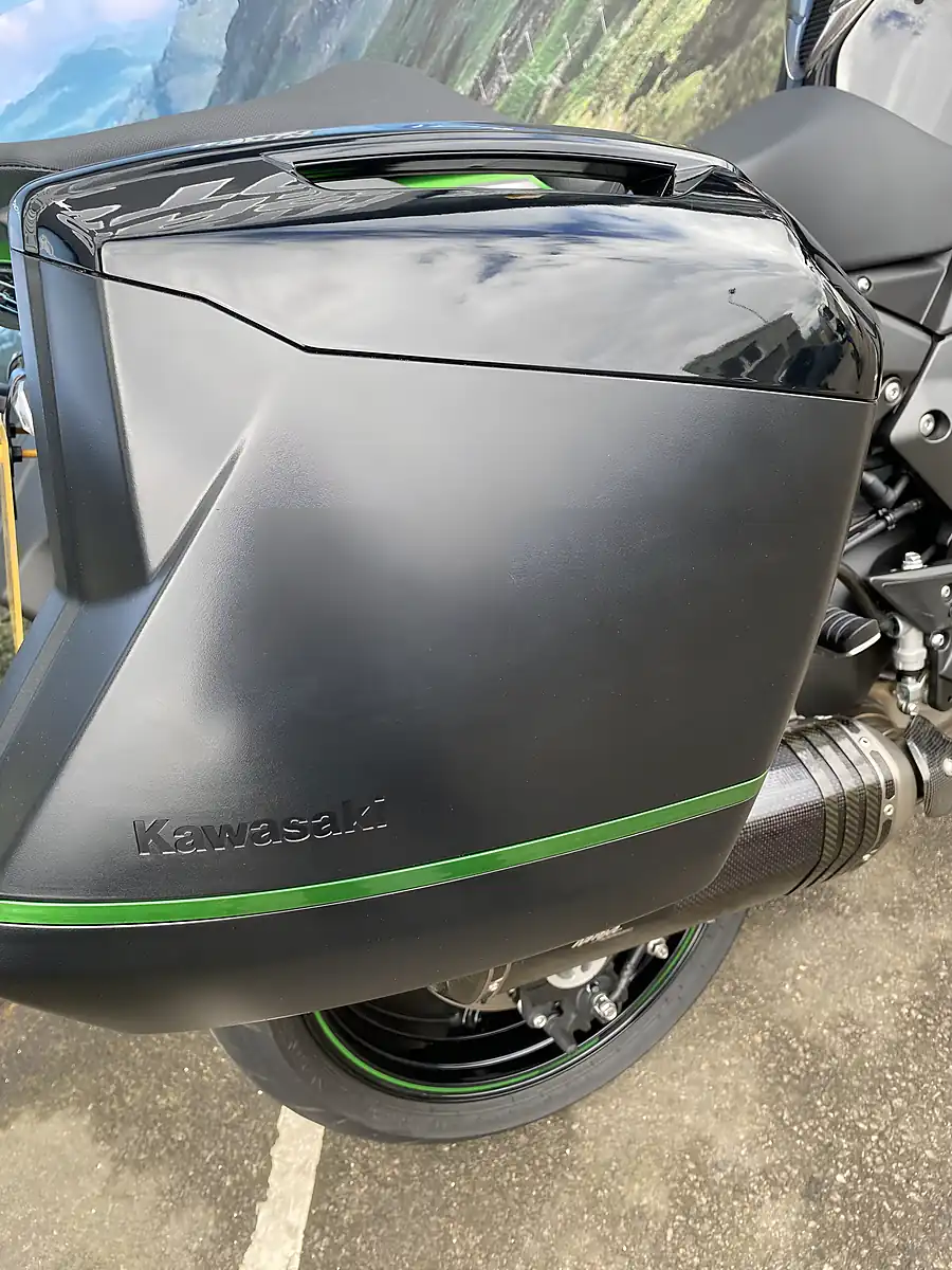 Used 2023 Kawasaki Z1000SX Performance - Interior and Exterior details 7