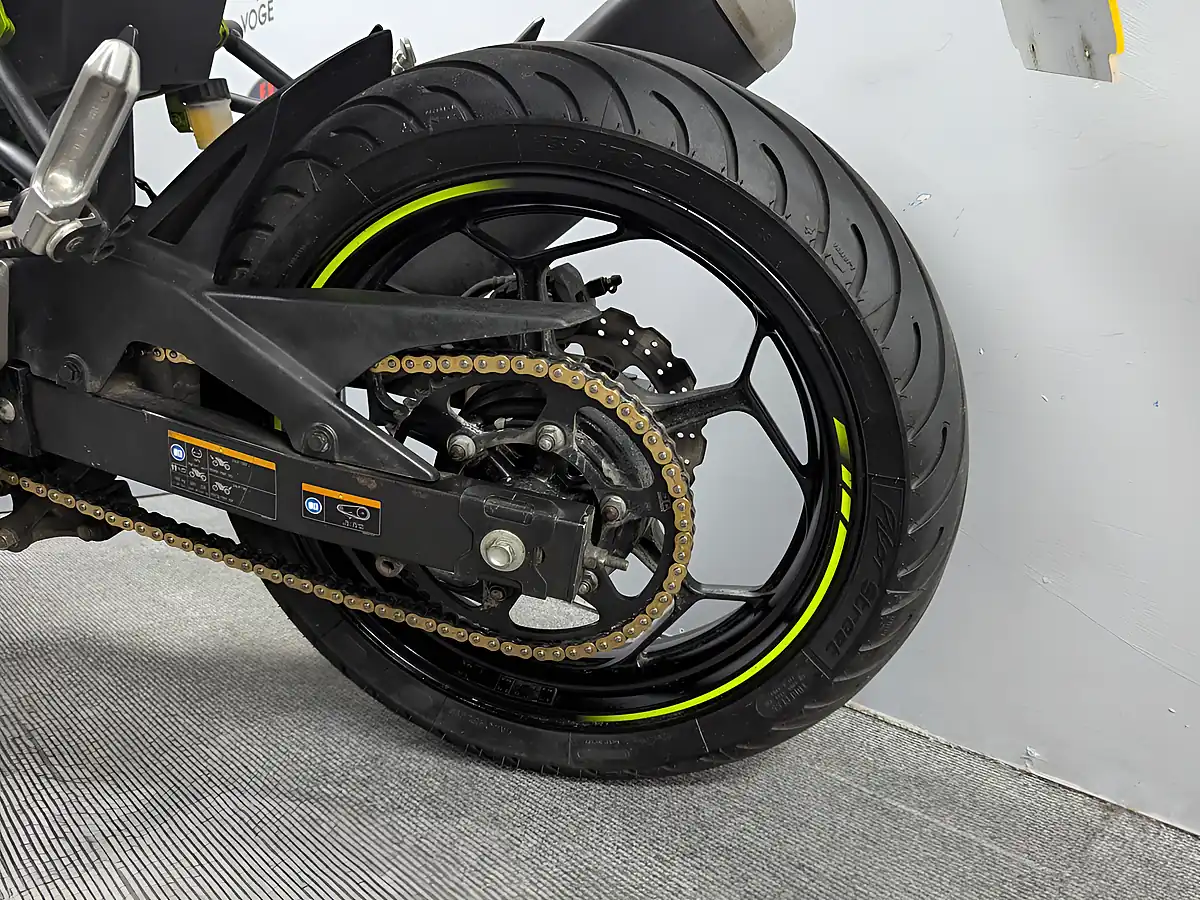 Used 2023 Kawasaki Z125 Grey - Interior and Exterior details 14