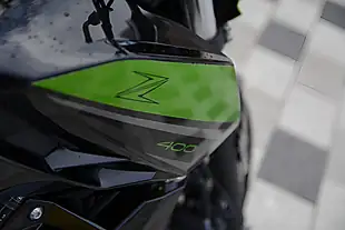 Used 2023 Kawasaki Z400 Supernaked Green - Interior and Exterior details 2