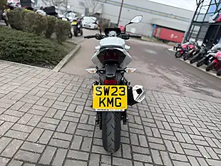 Used 2023 Kawasaki Z400 White - Interior and Exterior details 8