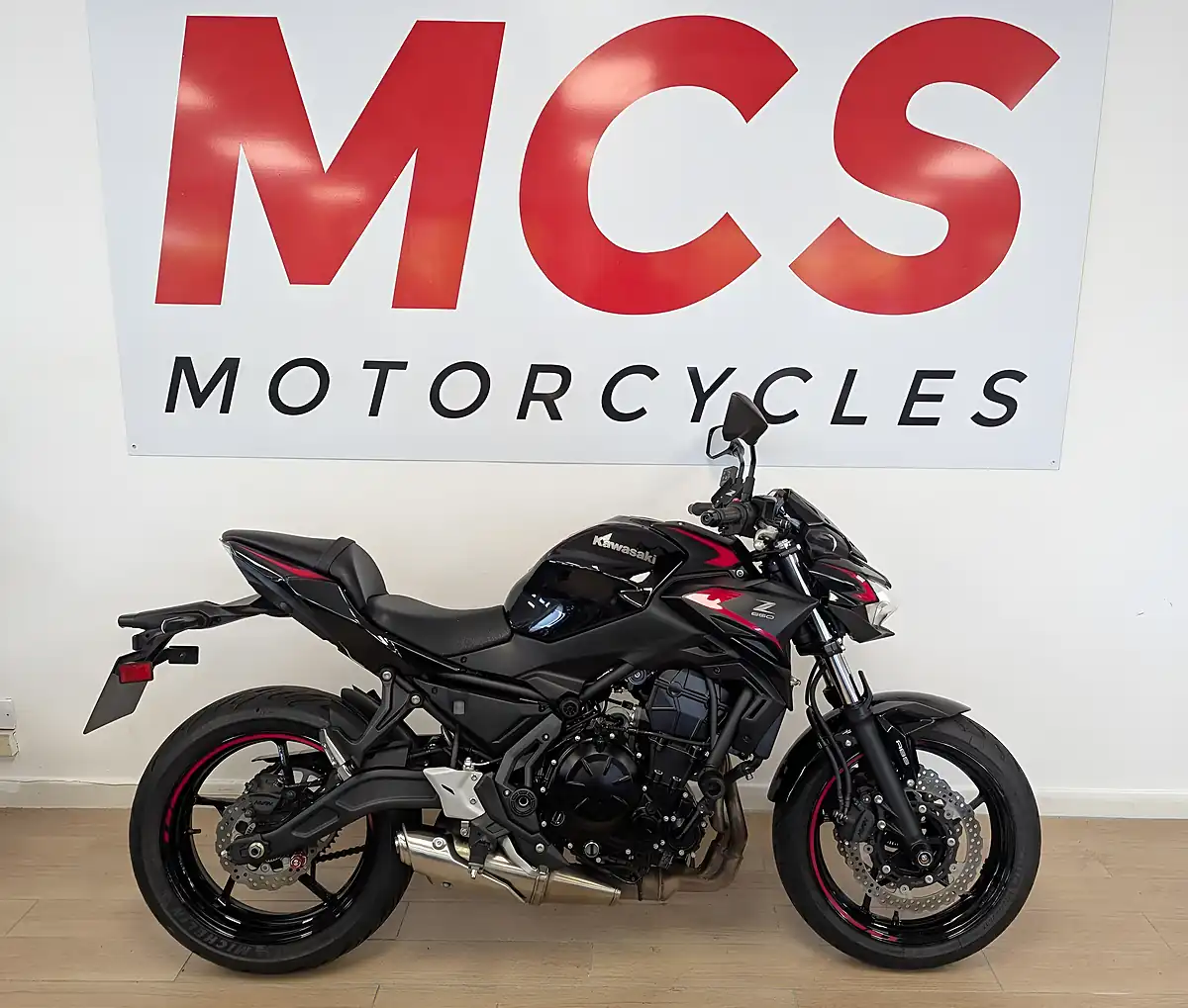 Used 2023 Kawasaki Z650 Supernaked Black - Front View