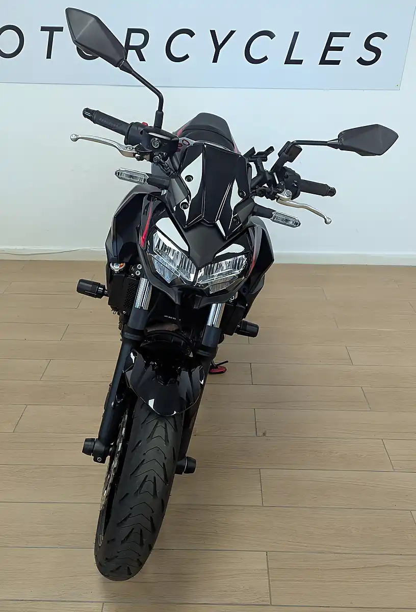 Used 2023 Kawasaki Z650 Supernaked Black - Interior and Exterior details 11
